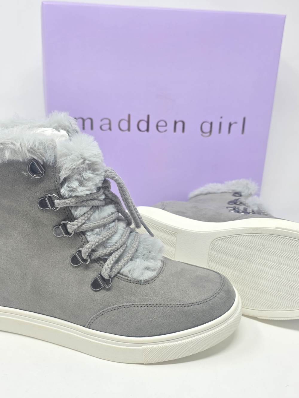 Madden Girl Womens Sneaker Boot Gray 7.5 Plush Faux-Fur Faux-Suede Lace-up NEW